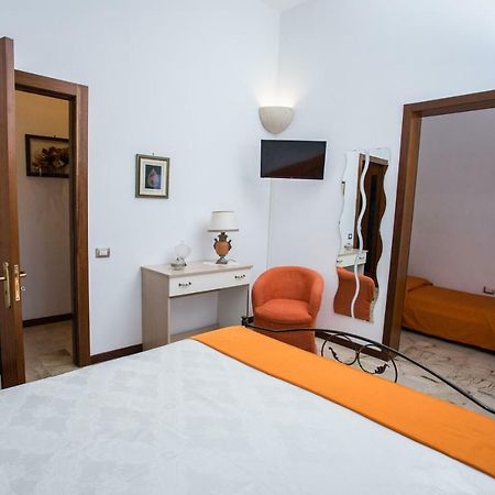 La Porta Di Mare B&B Нардо Экстерьер фото