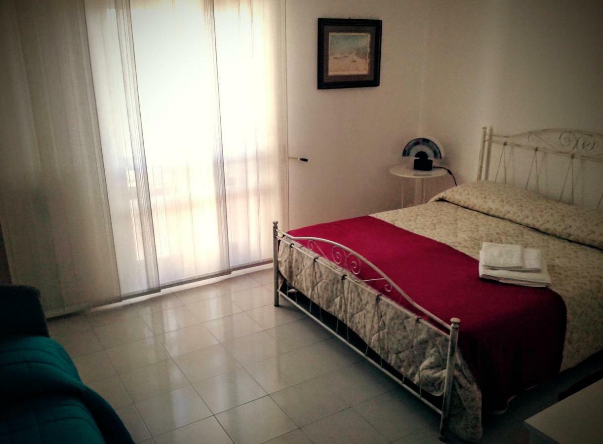 La Porta Di Mare B&B Нардо Экстерьер фото